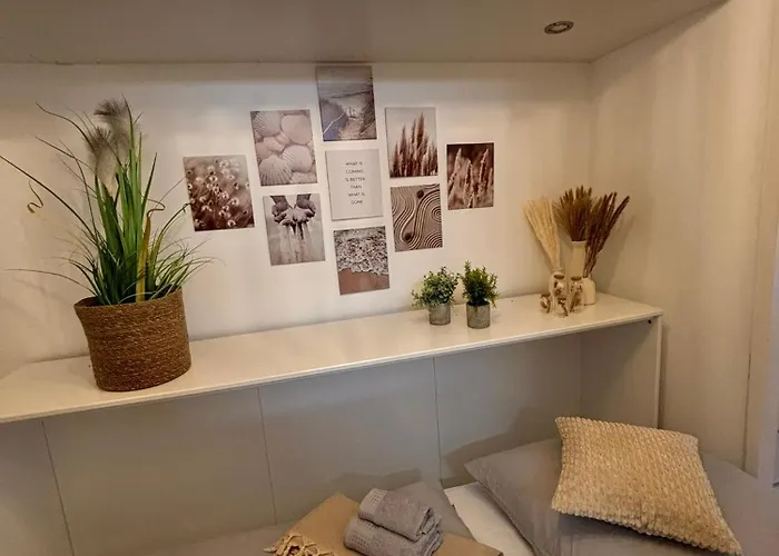 아파트 Boho Livings Station *